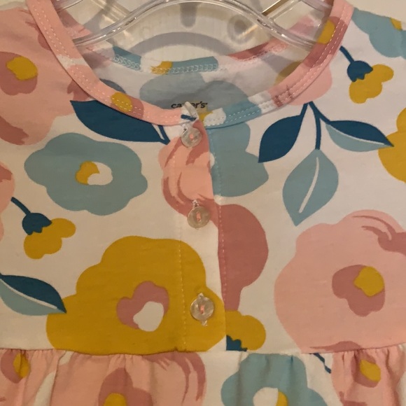 Girl’s Carter’s floral top gently used long-sleeve - Picture 5 of 9